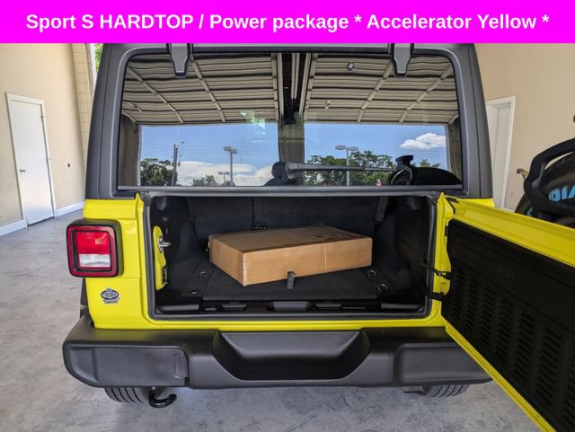 Used 2024 Jeep Wrangler Unlimited Sport AWD/4WD image 13