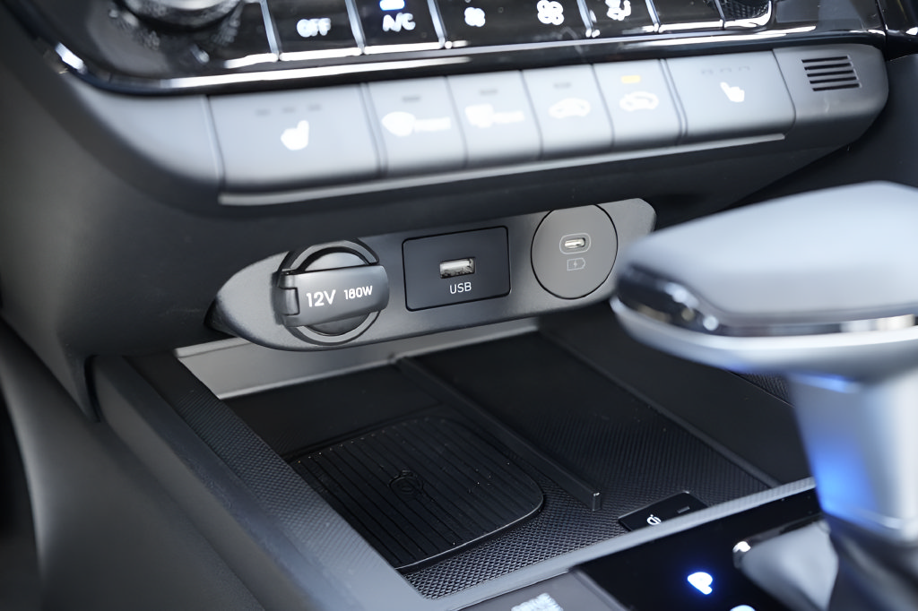 New 2026 Hyundai Elantra SEL Sport FWD image 31