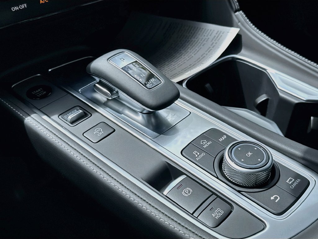 New 2027 INFINITI QX60 Luxe w/ Cargo Package FWD image 17