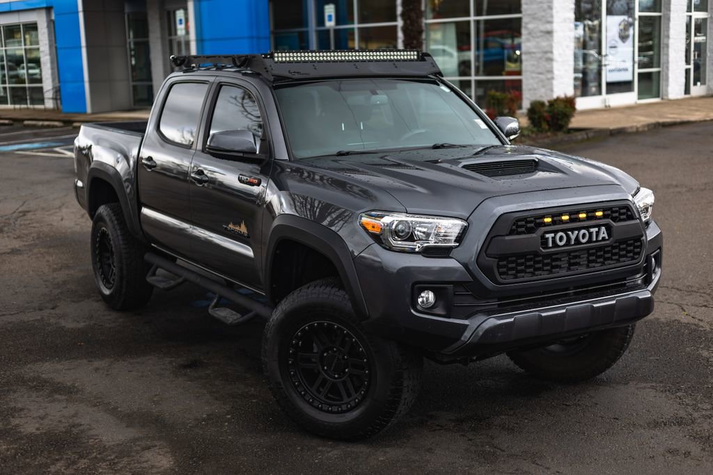 Used 2016 Toyota Tacoma TRD Sport video 2