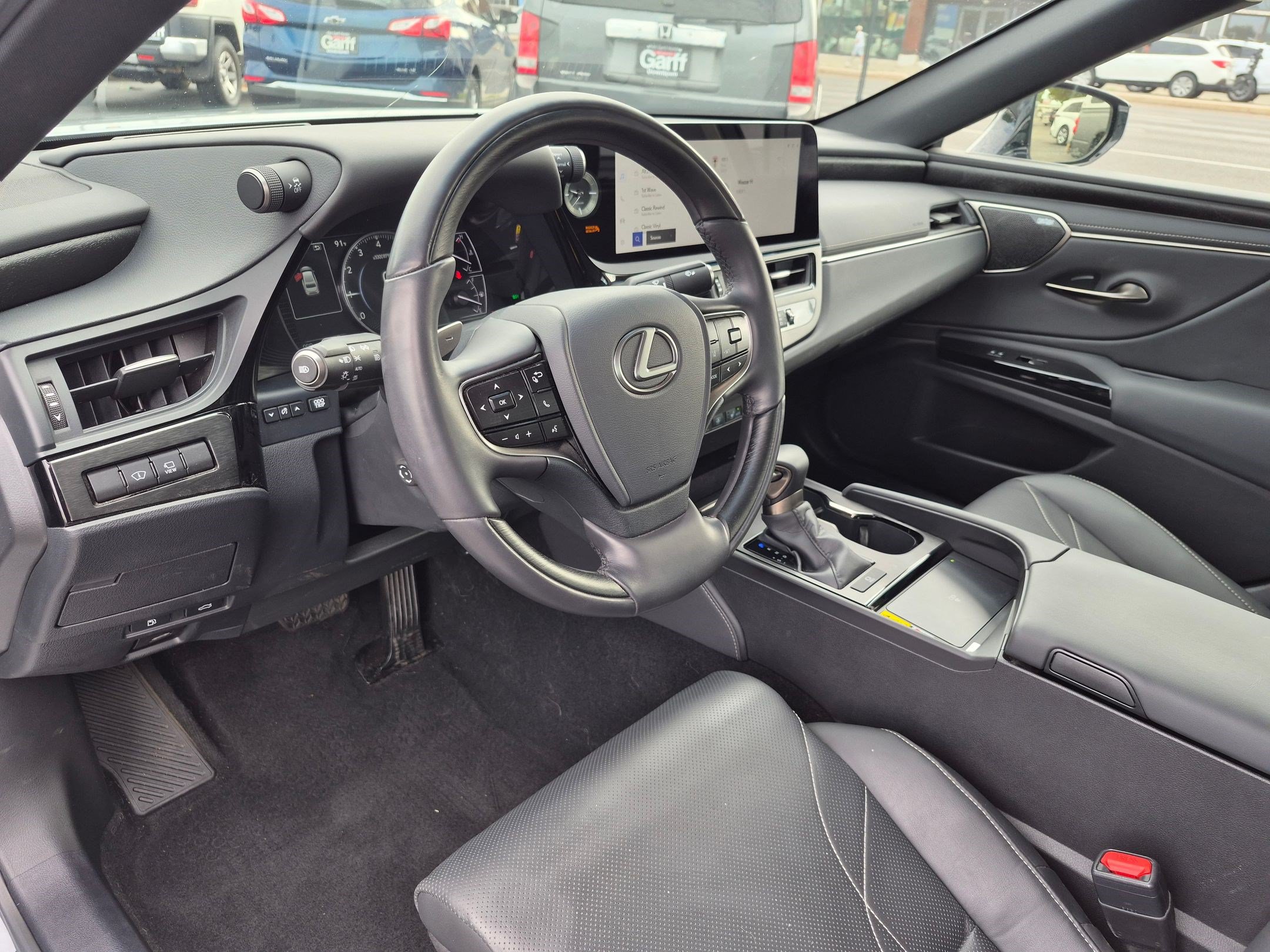 Used 2025 Lexus ES 350 Ultra Luxury FWD image 16