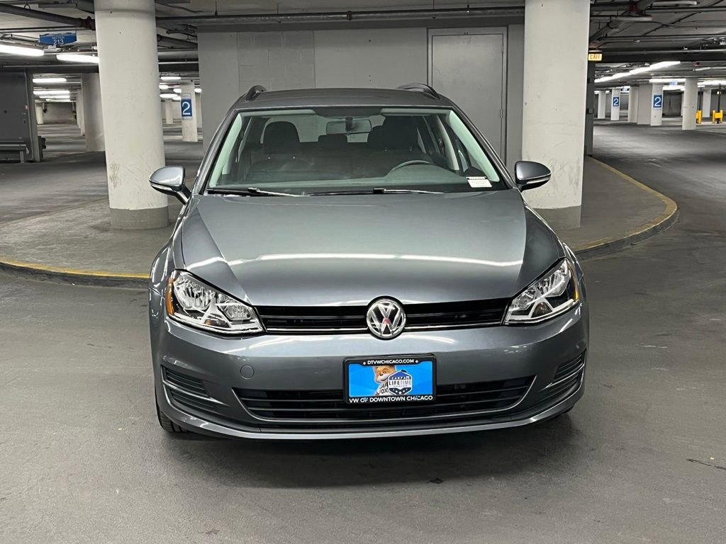 Used 2017 Volkswagen Golf S image 27