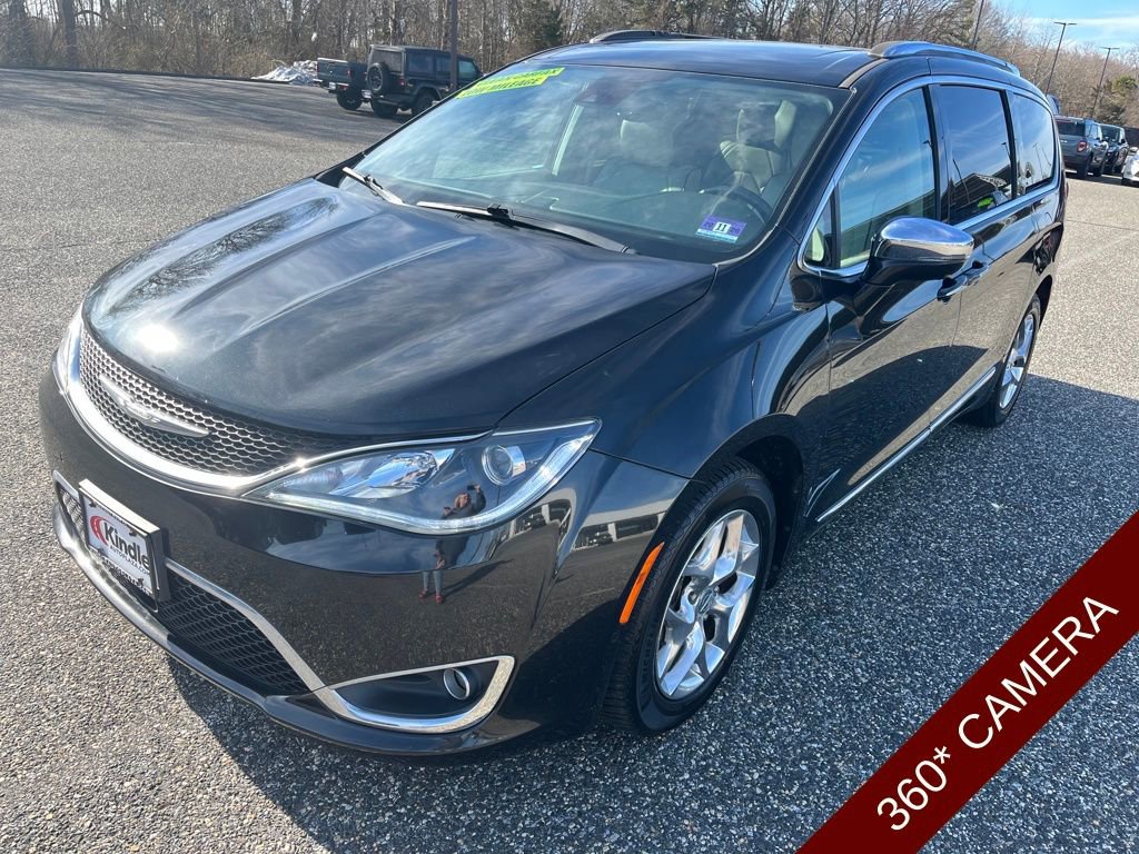 Used 2017 Chrysler Pacifica Limited w/ UConnect Theater Package image 5