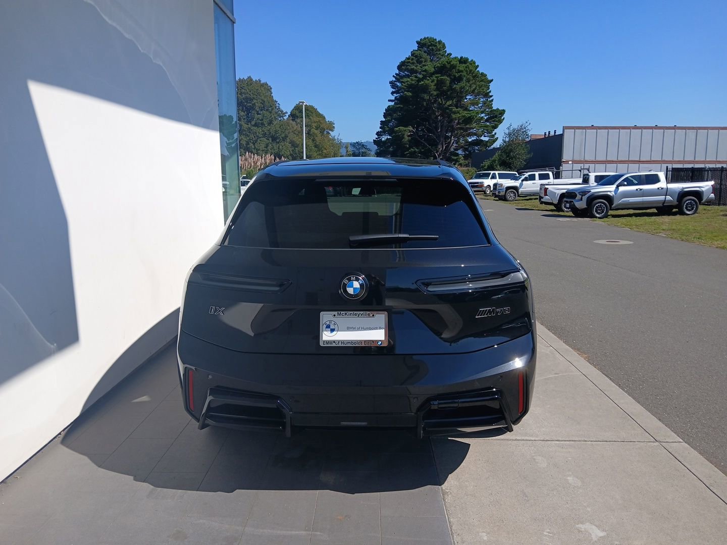 New 2026 BMW iX M70 image 8