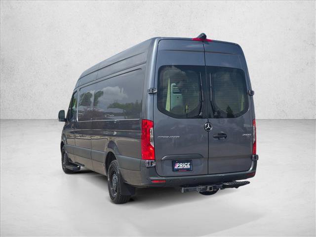 Used 2022 Mercedes-Benz Sprinter 2500 image 8