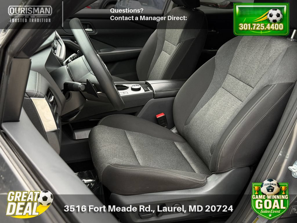 Used 2024 Nissan Rogue SV AWD/4WD image 22