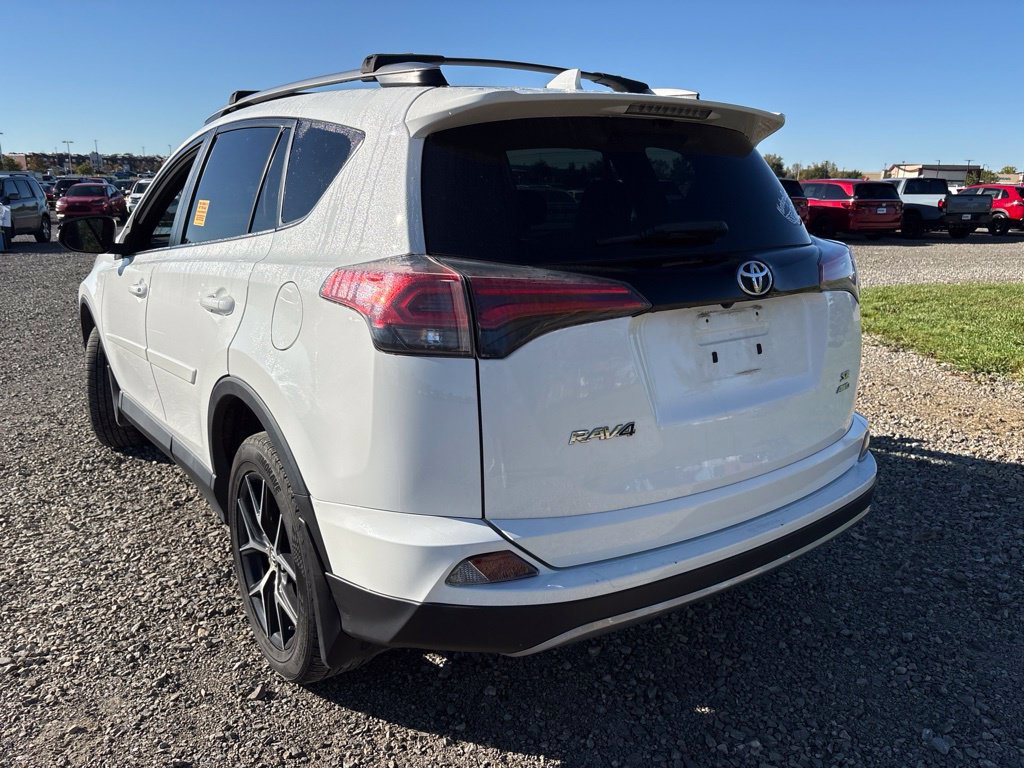Used 2018 Toyota RAV4 SE w/ Power Extra Value Package AWD/4WD image 8