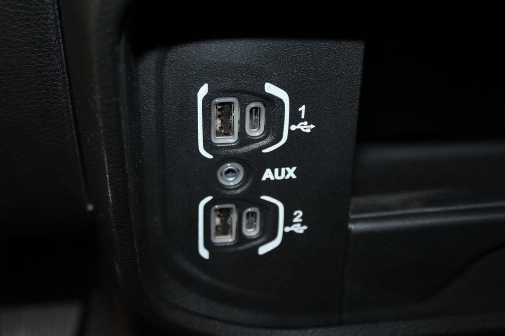 Used 2024 RAM 2500 Laramie image 46