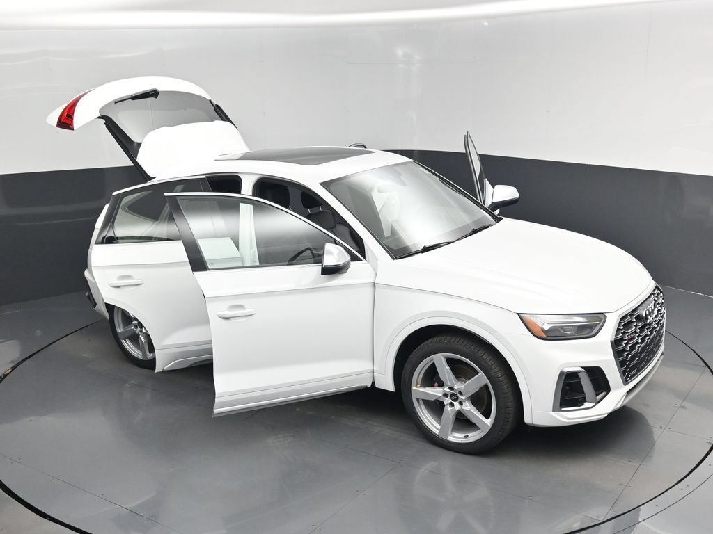 Used 2022 Audi SQ5 Premium Plus w/ Premium Plus Package AWD/4WD image 19