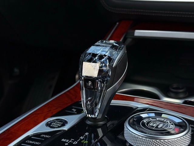 Used 2024 BMW ALPINA XB7 image 40