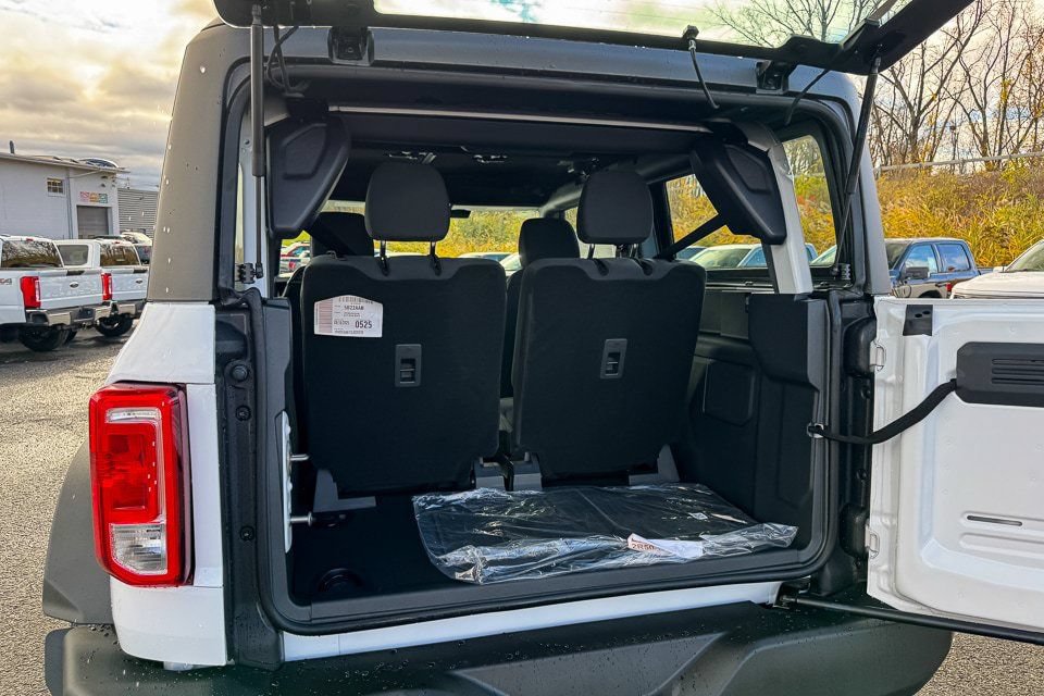 New 2025 Ford Bronco 2-Door w/ Sasquatch Package AWD/4WD image 23