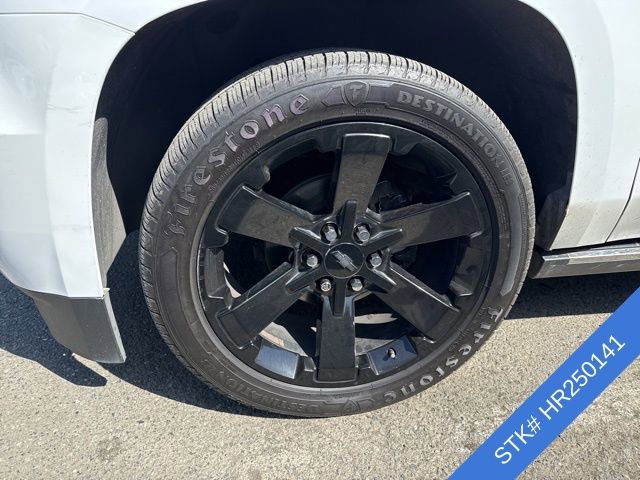 Used 2017 Chevrolet Suburban Premier image 4