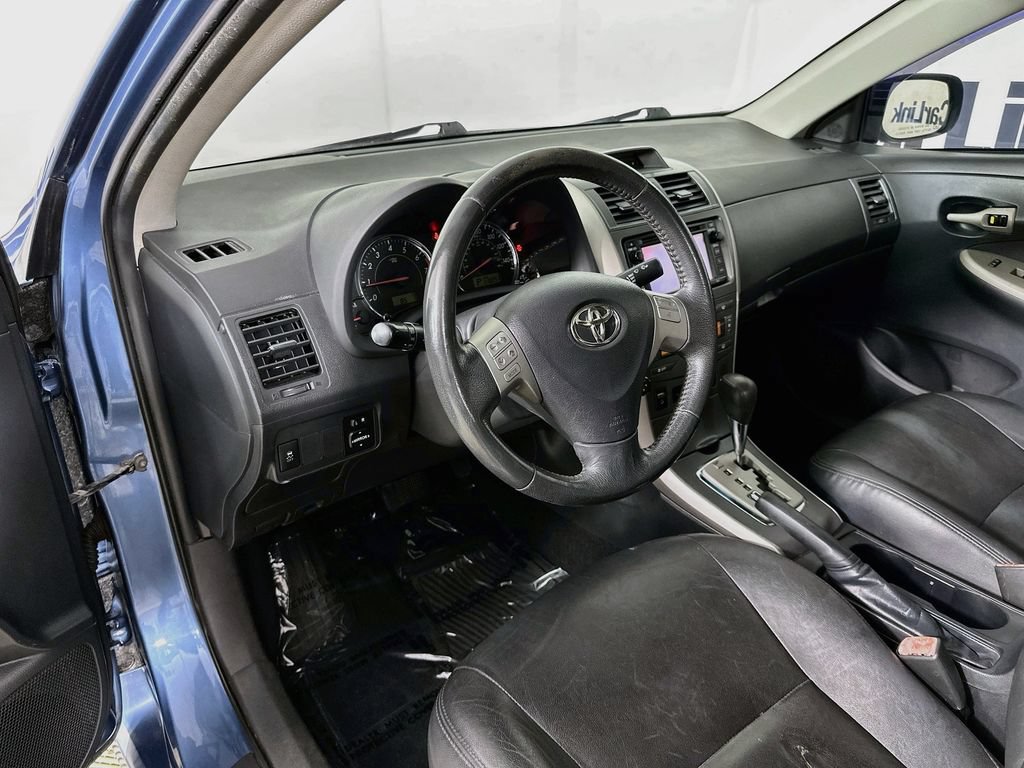 Used 2013 Toyota Corolla S w/ Premium Complete Pkg FWD image 10