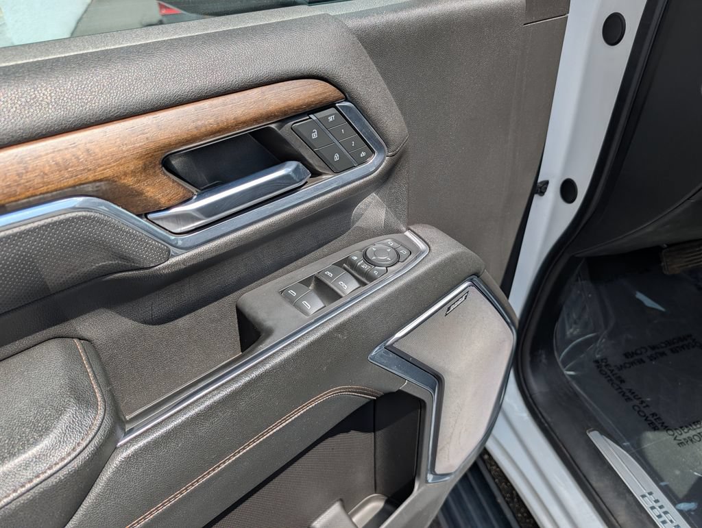 Used 2024 Chevrolet Silverado 3500 High Country w/ High Country Premium Package AWD/4WD image 15