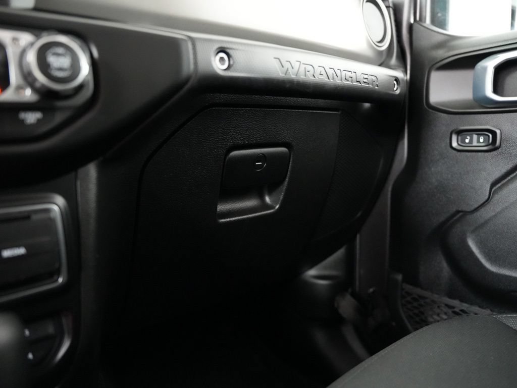 Used 2021 Jeep Wrangler Sport AWD/4WD image 40