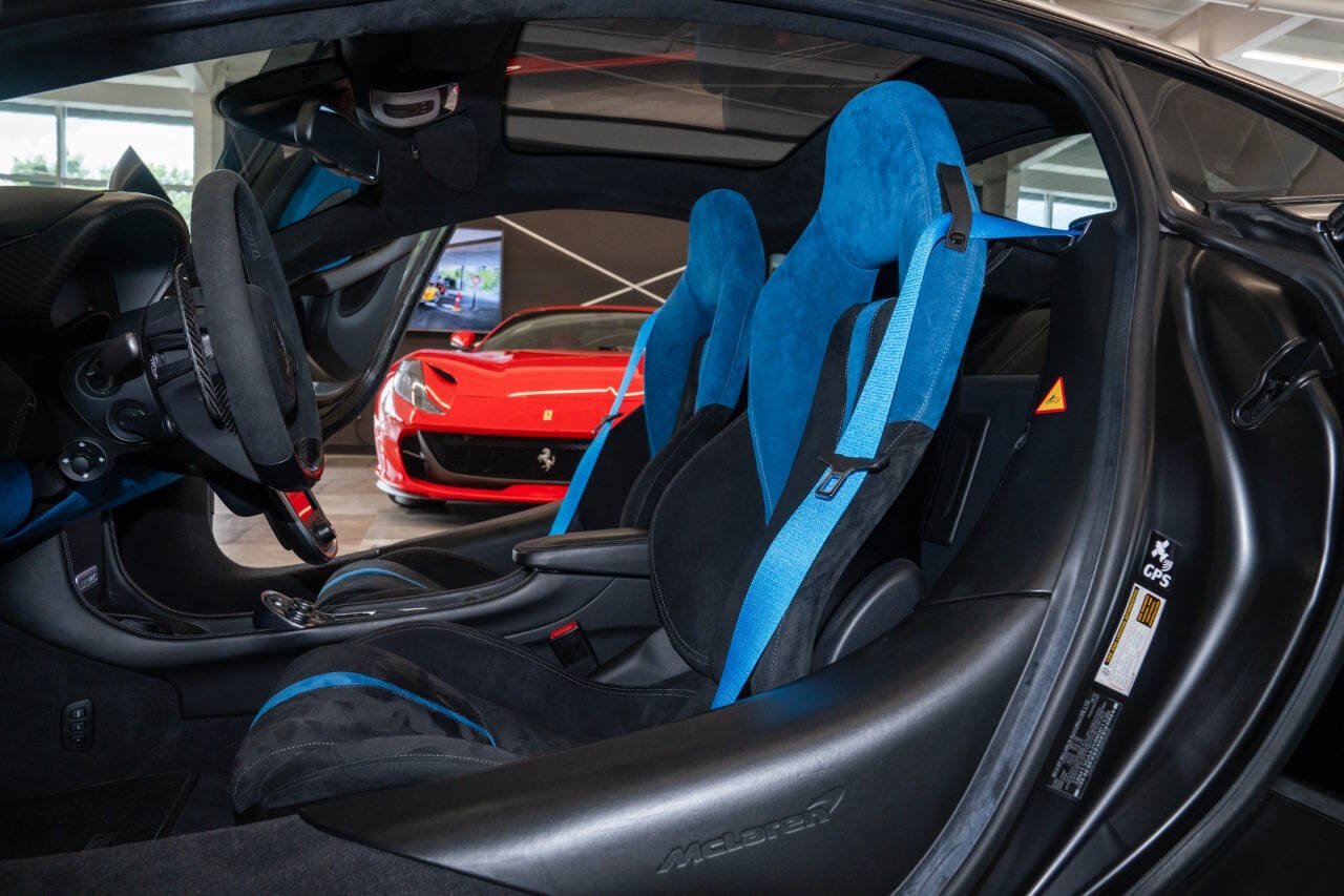Used 2017 McLaren 570S RWD image 38
