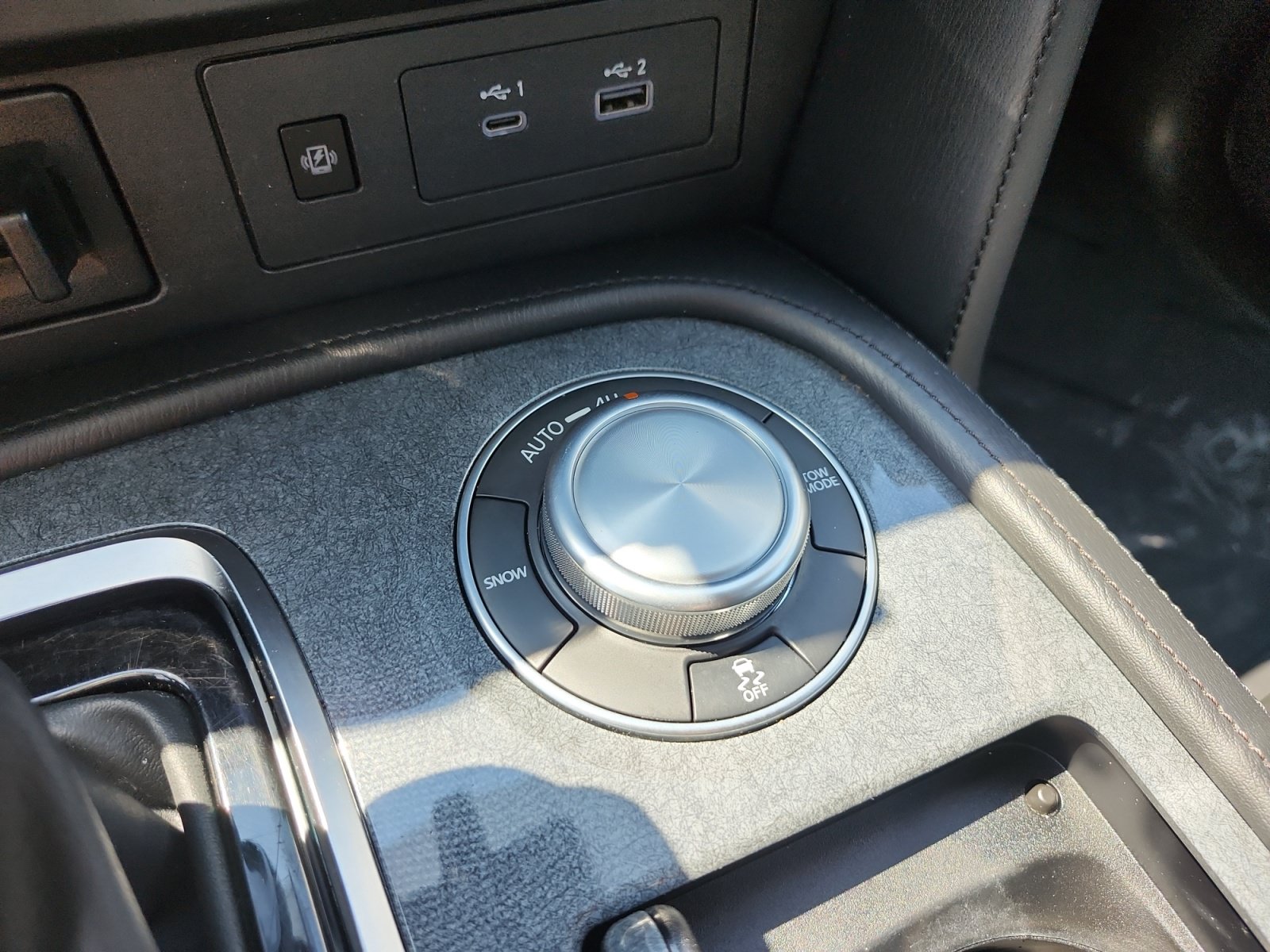 Used 2022 Nissan Armada SV AWD/4WD image 22