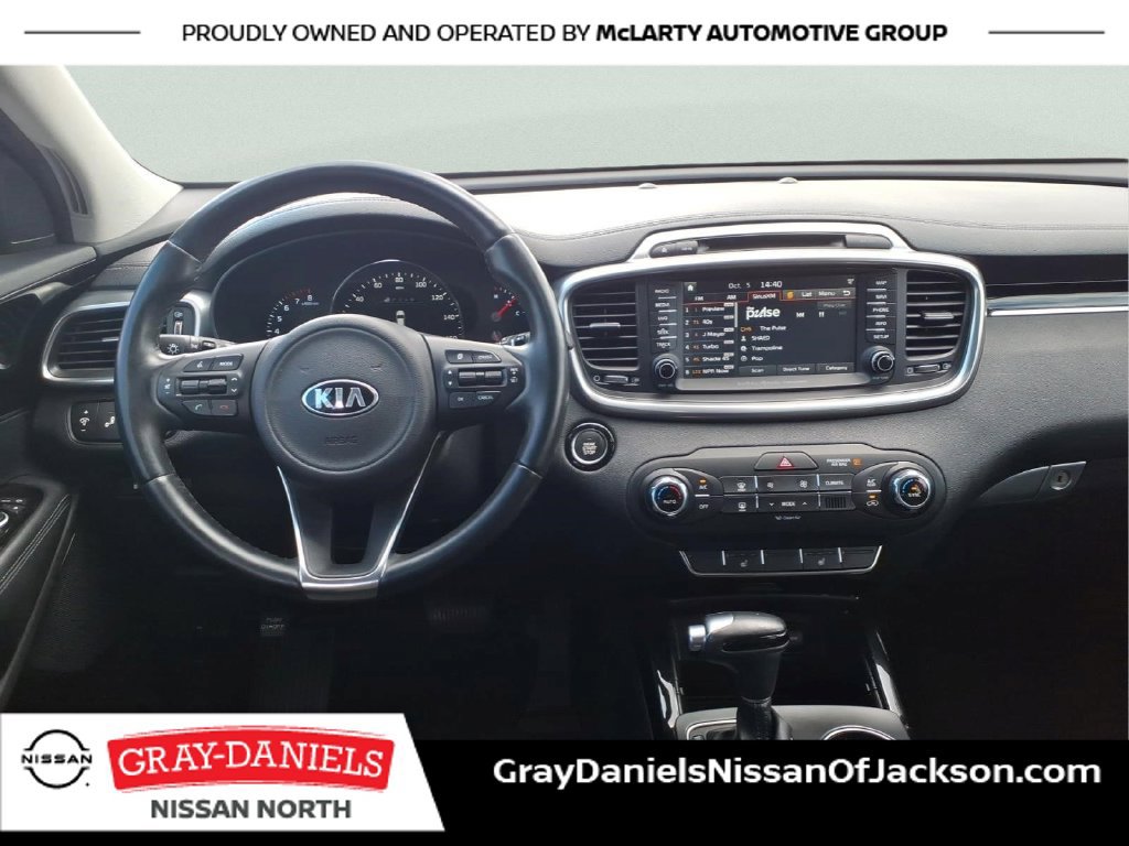 Used 2017 Kia Sorento SX FWD image 10