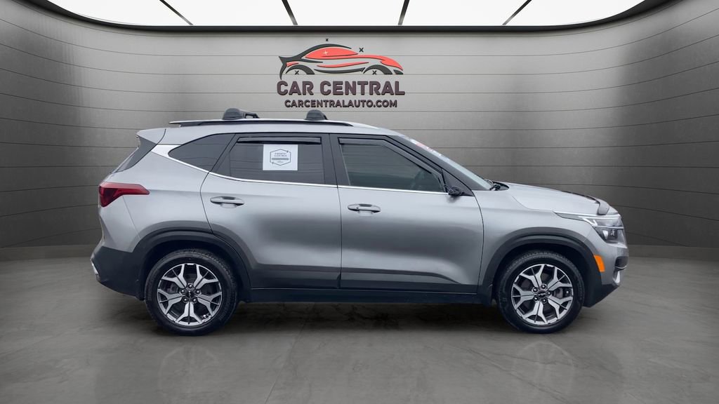 Used 2022 Kia Seltos EX AWD/4WD image 6