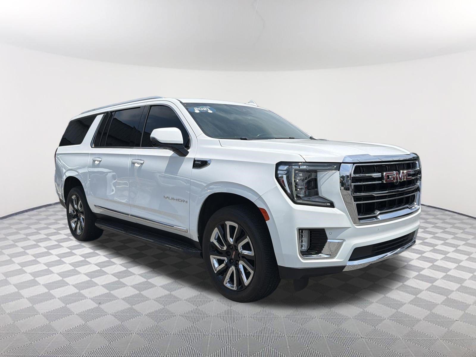 Certified 2021 GMC Yukon XL SLT w/ SLT Luxury Plus Package AWD/4WD image 8