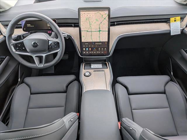 New 2025 Volvo EX90 Plus w/ Protection Package Premier image 16