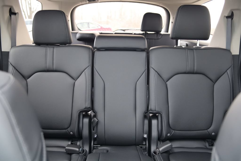 New 2026 Honda Pilot Touring image 26