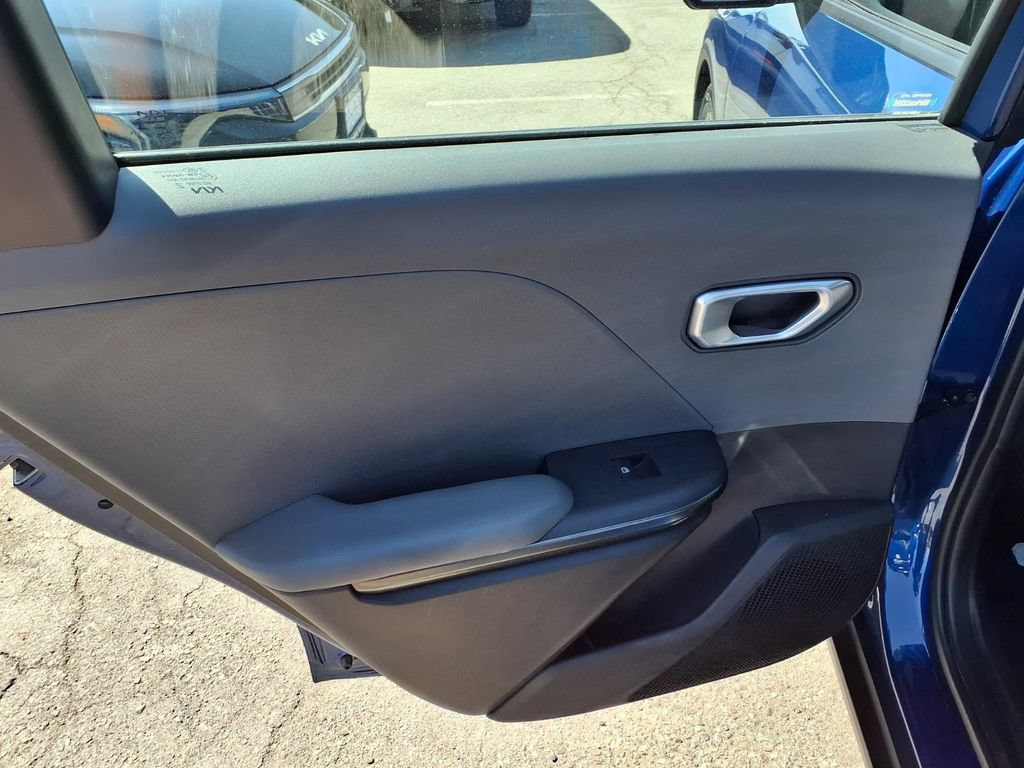 Used 2025 Kia K4 FWD image 7
