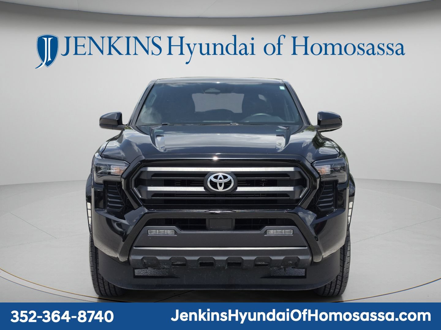 Used 2024 Toyota Tacoma SR5 RWD image 12