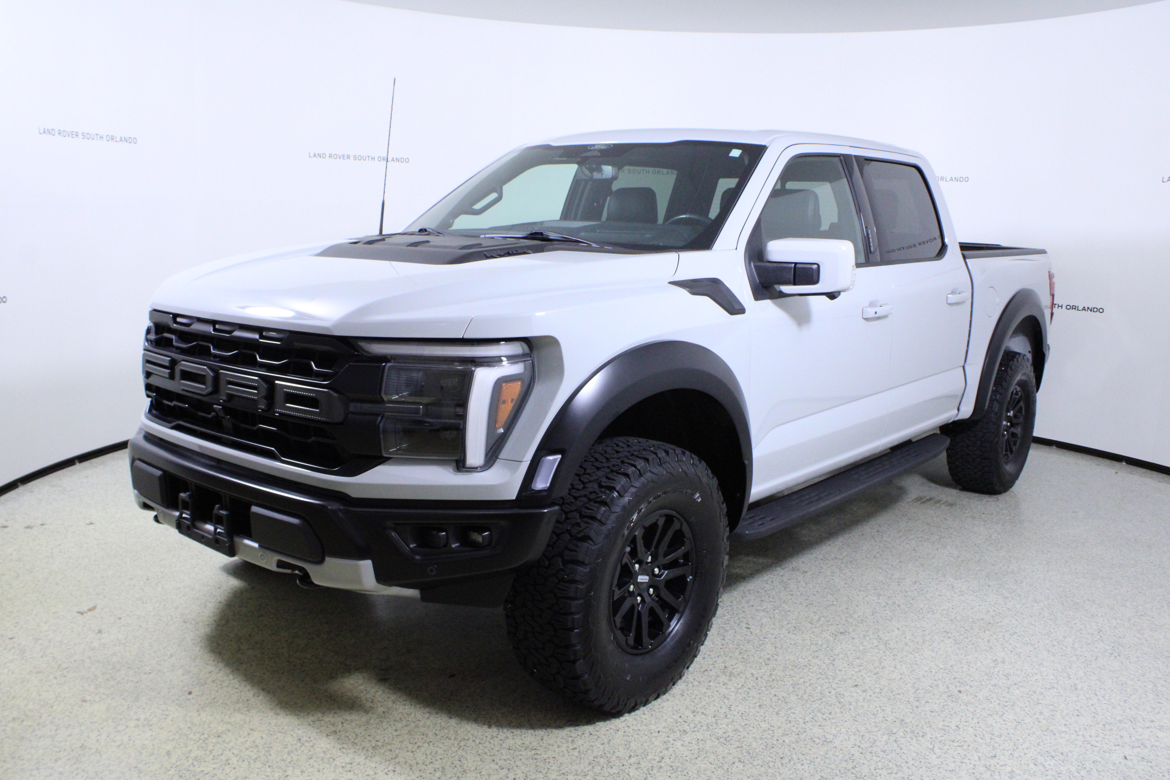 Used 2024 Ford F150 Raptor AWD/4WD image 4