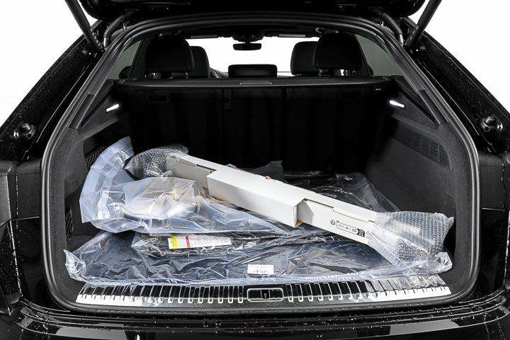 Used 2025 Audi Q8 Premium AWD/4WD image 31