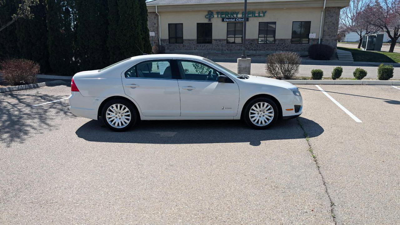 Used 2012 Ford Fusion Hybrid image 6