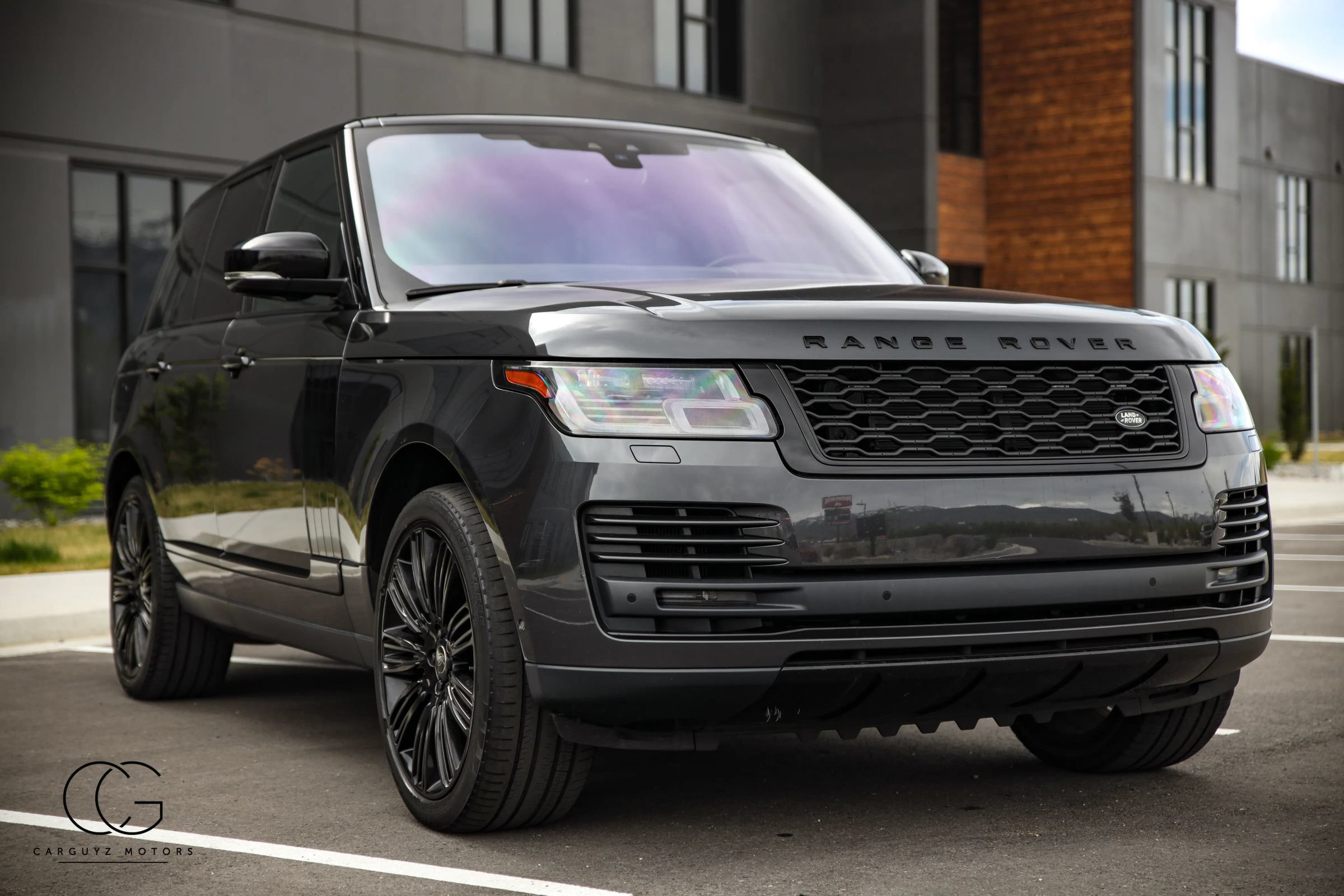 Used 2022 Land Rover Range Rover P525 Westminster Edition AWD/4WD image 18