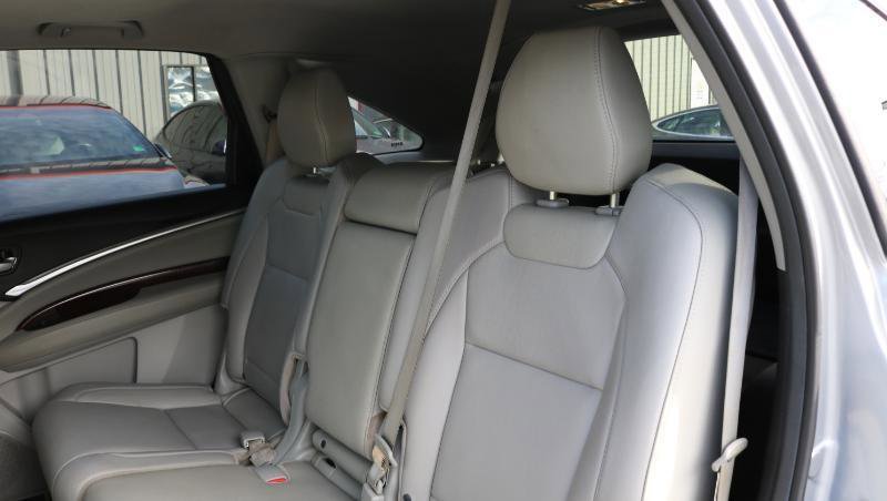 Used 2019 Acura MDX SH-AWD image 15