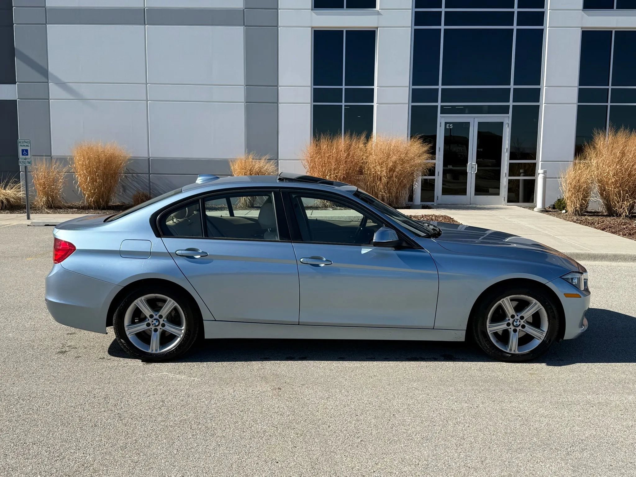 Used 2014 BMW 328i Sedan RWD image 6