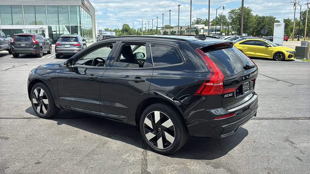 Certified 2025 Volvo XC60 T8 Plus w/ Protection Package Premier AWD/4WD image 4