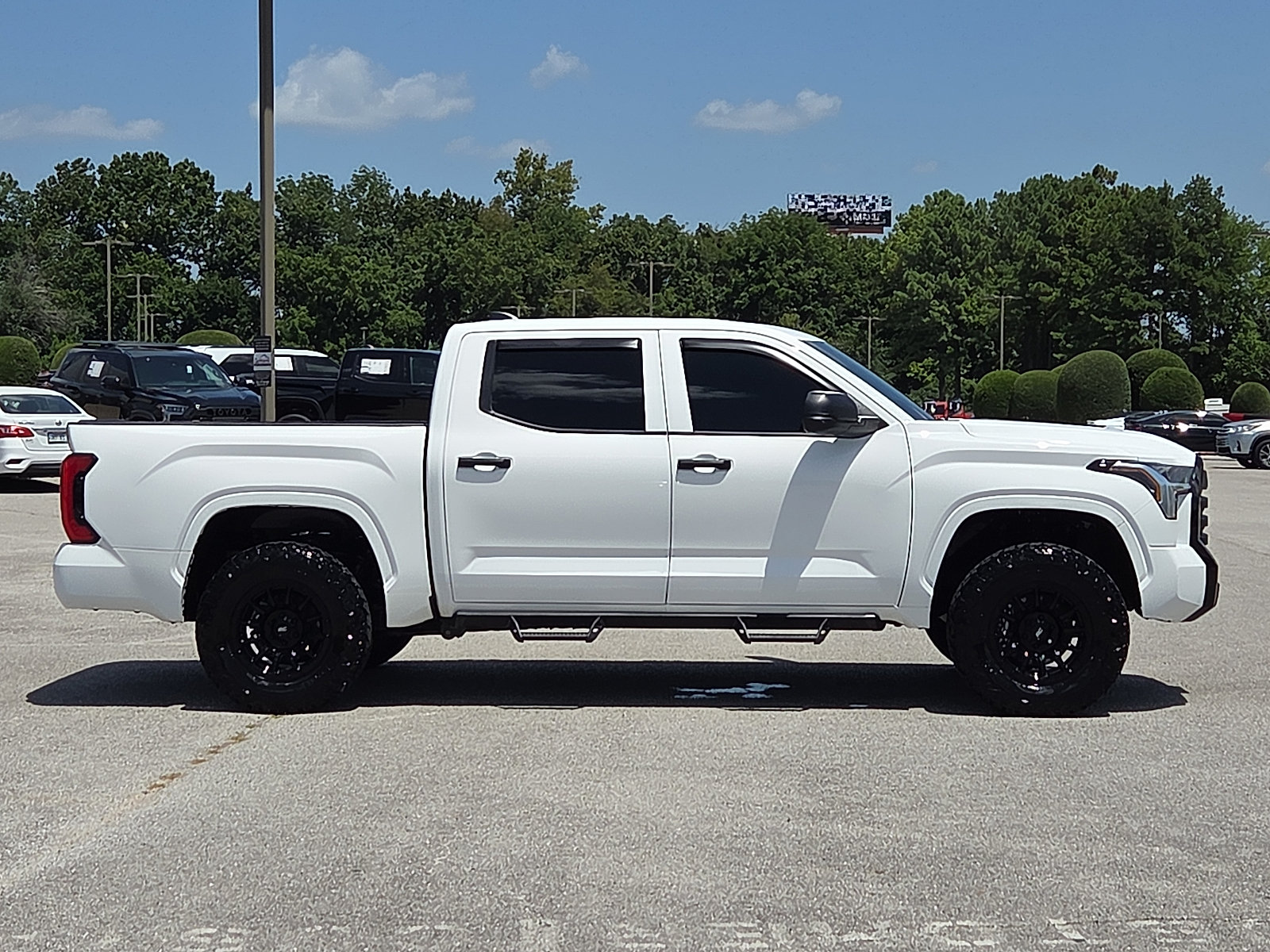 Used 2024 Toyota Tundra SR w/ SR Tow Package AWD/4WD image 6