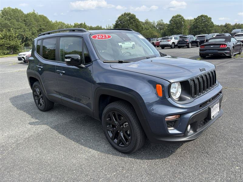 Used 2023 Jeep Renegade Altitude w/ Sun/Sound Group AWD/4WD image 27