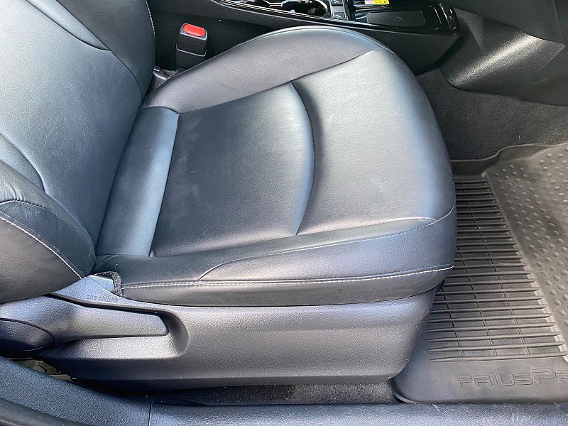 Used 2022 Toyota Prius Prime Limited image 28