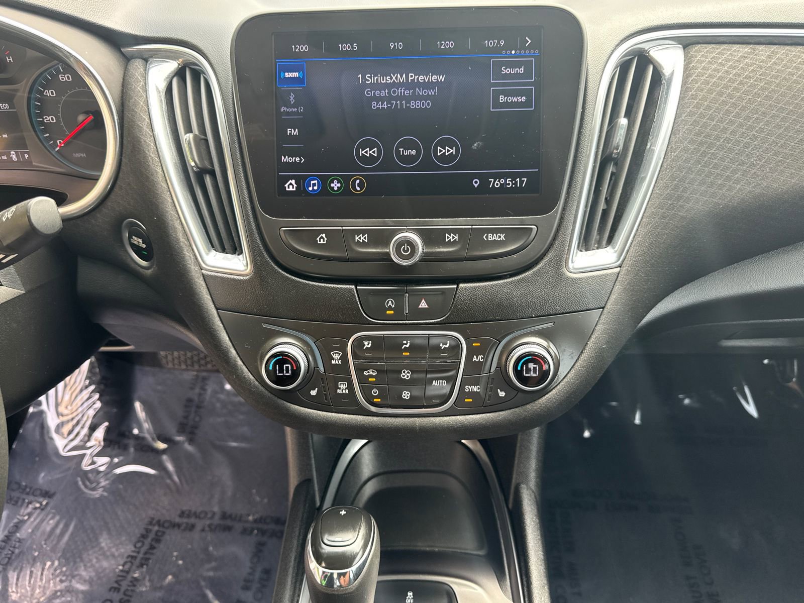 Used 2020 Chevrolet Malibu LT FWD image 27