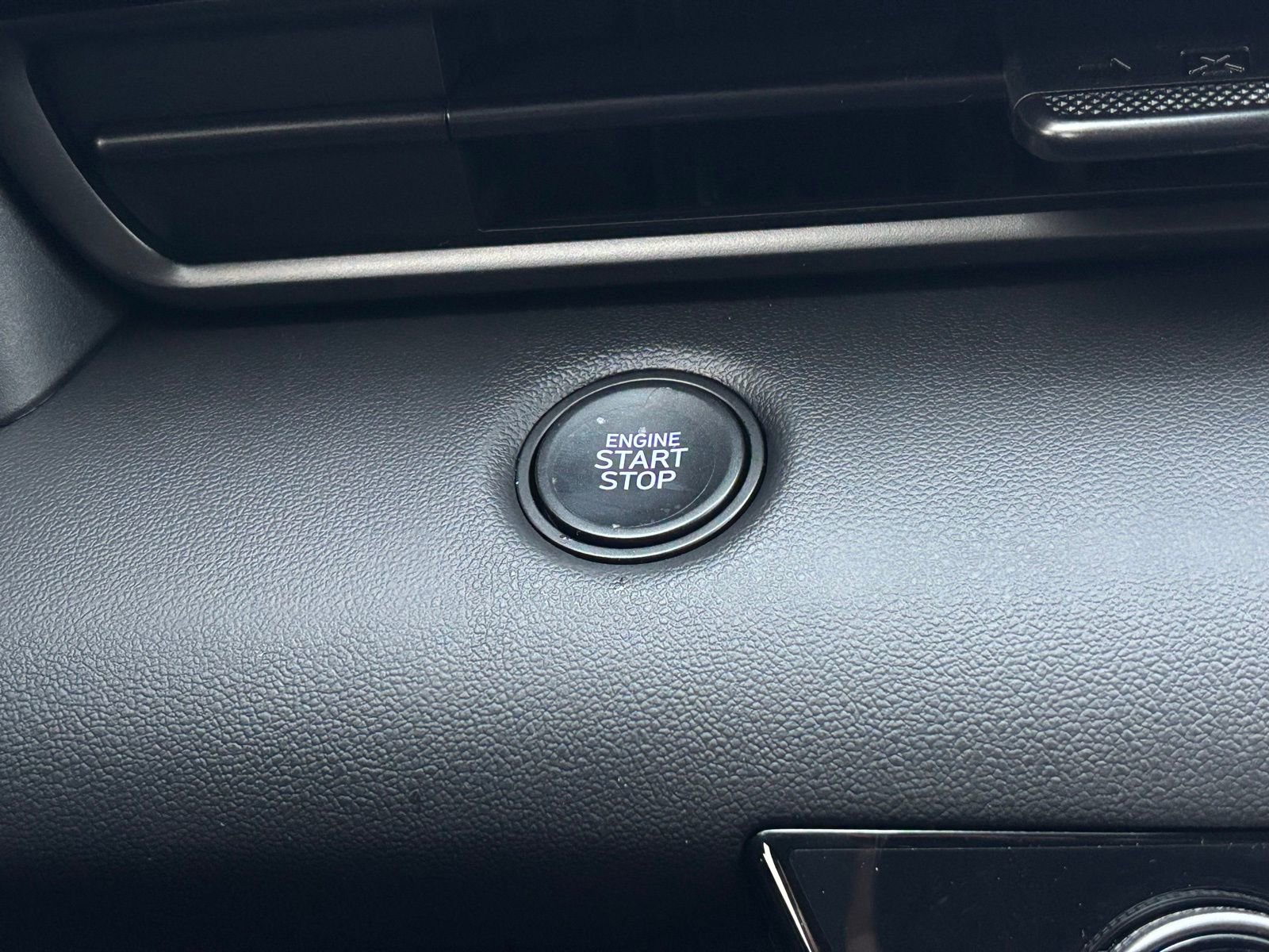 New 2026 Hyundai Elantra Sport w/ Cargo Package image 20