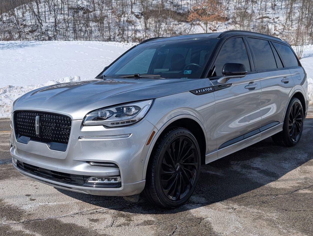 Used 2023 Lincoln Aviator Black Label w/ Jet Package image 17