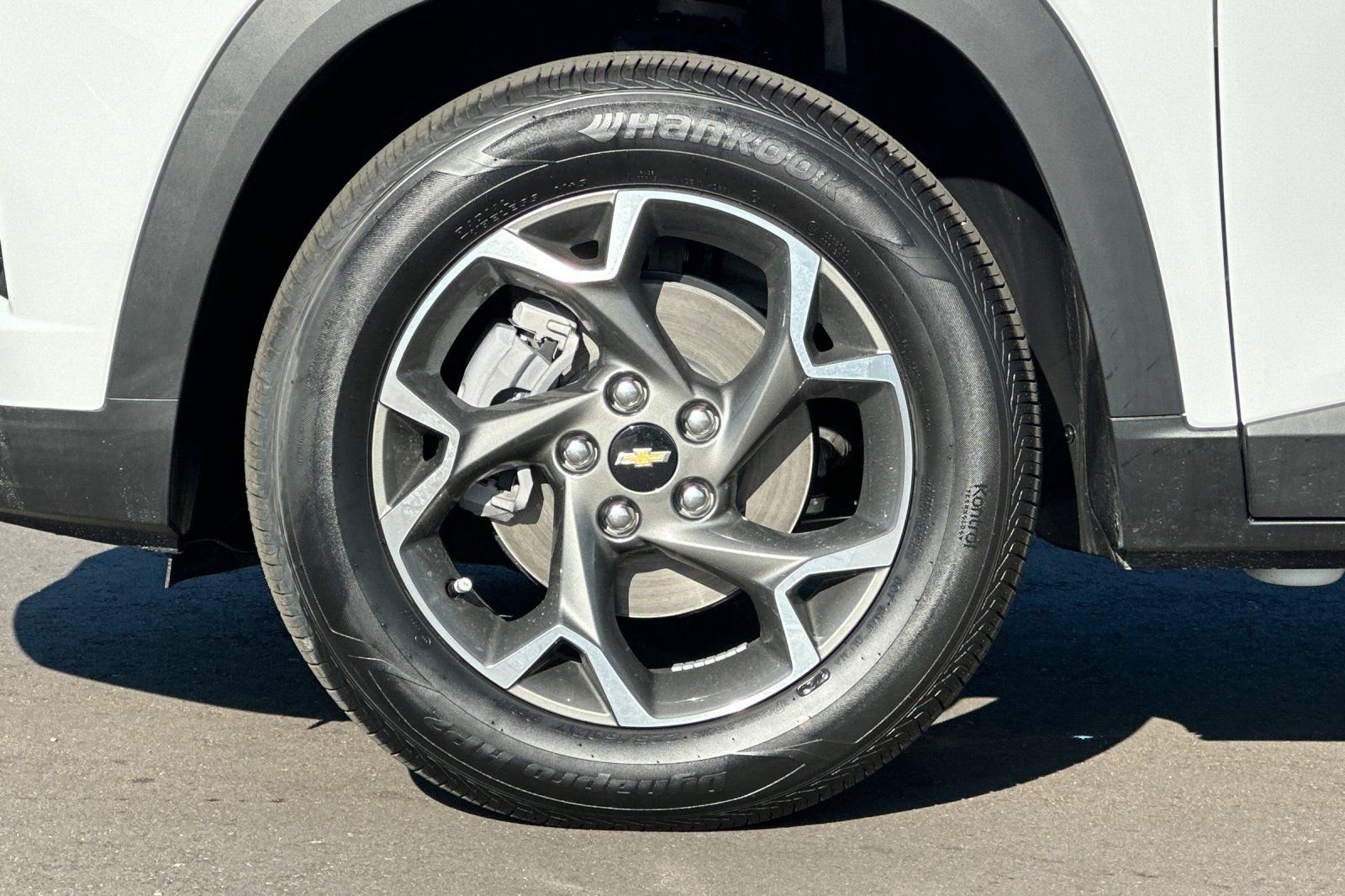 New 2026 Chevrolet Trax LT w/ Driver Confidence Package image 25