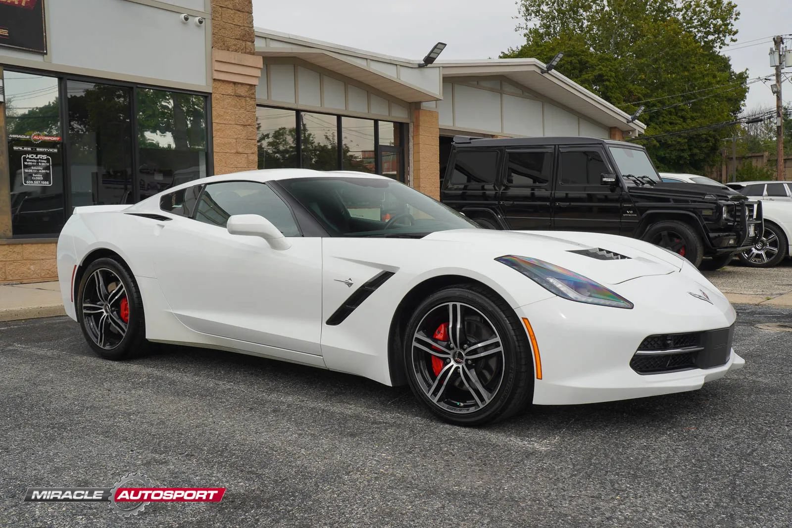 Used 2017 Chevrolet Corvette Stingray Coupe w/ 3LT Preferred Equipment Group RWD image 9