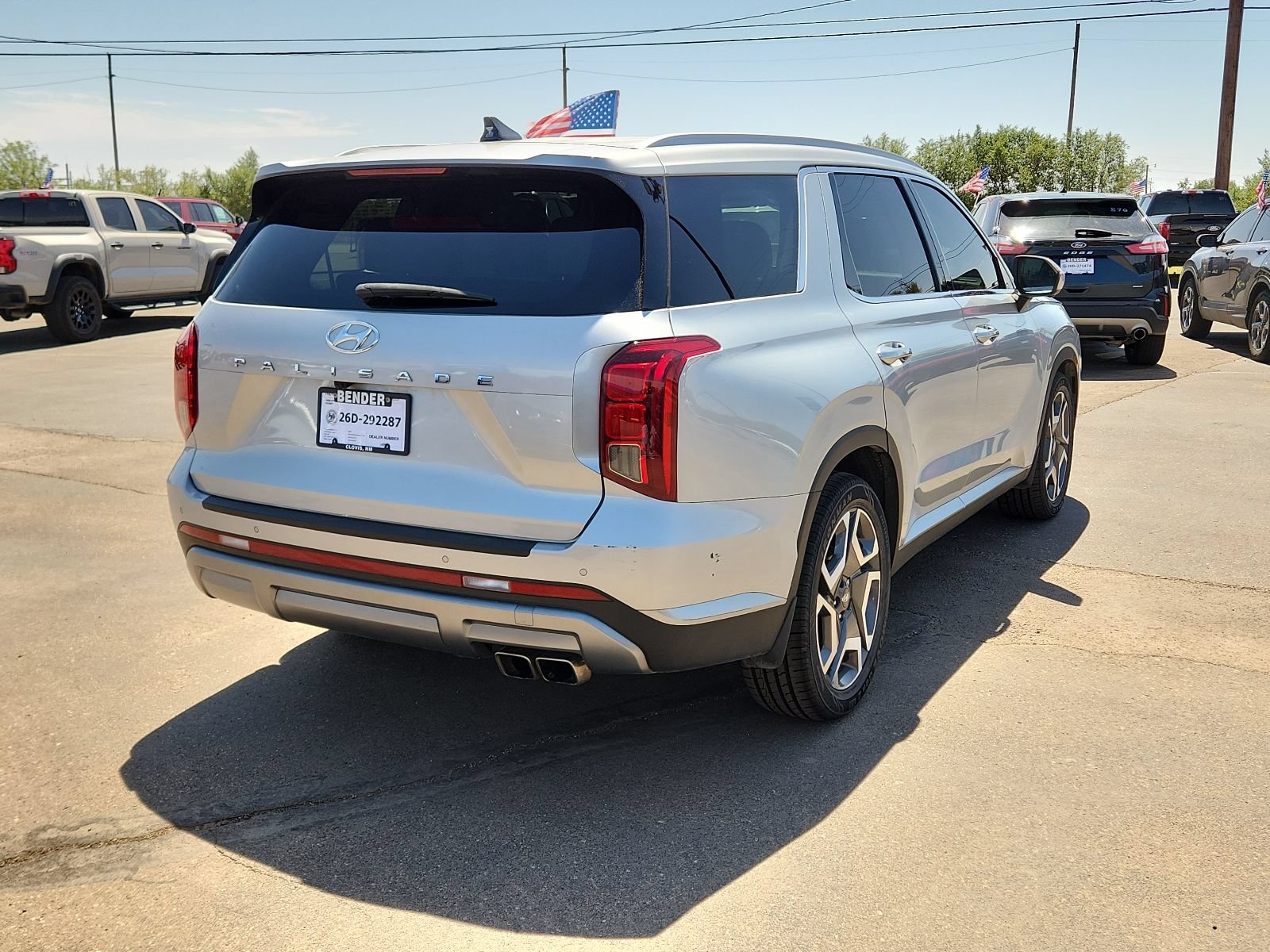 Used 2024 Hyundai Palisade SEL FWD image 4
