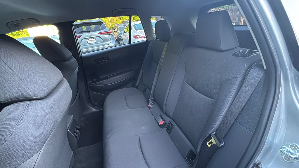 Used 2024 Toyota Corolla Cross LE AWD/4WD image 31