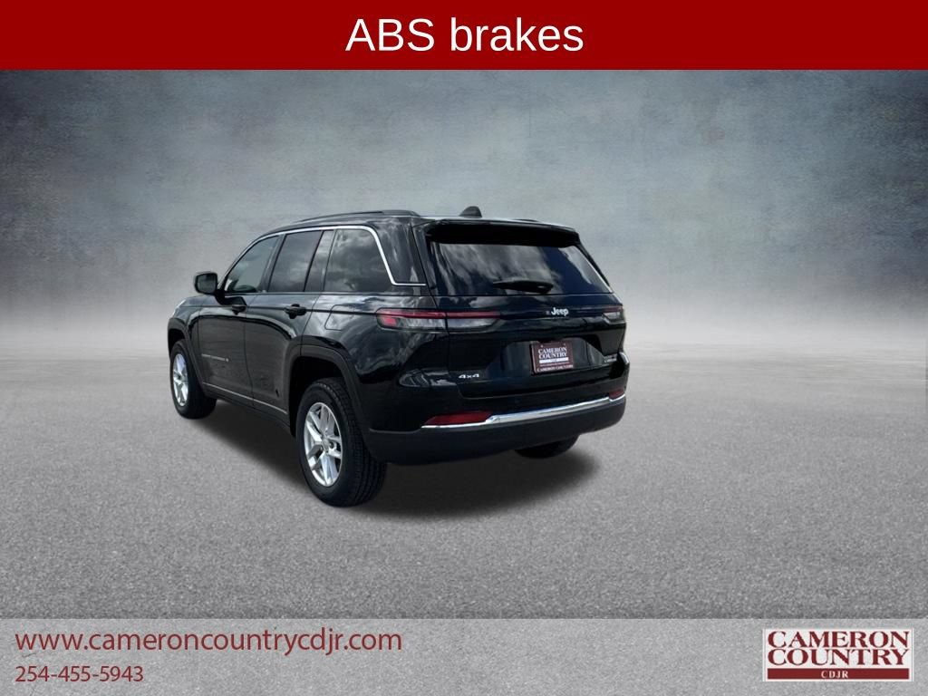 Used 2025 Jeep Grand Cherokee Laredo w/ Luxury Tech Group I AWD/4WD image 5