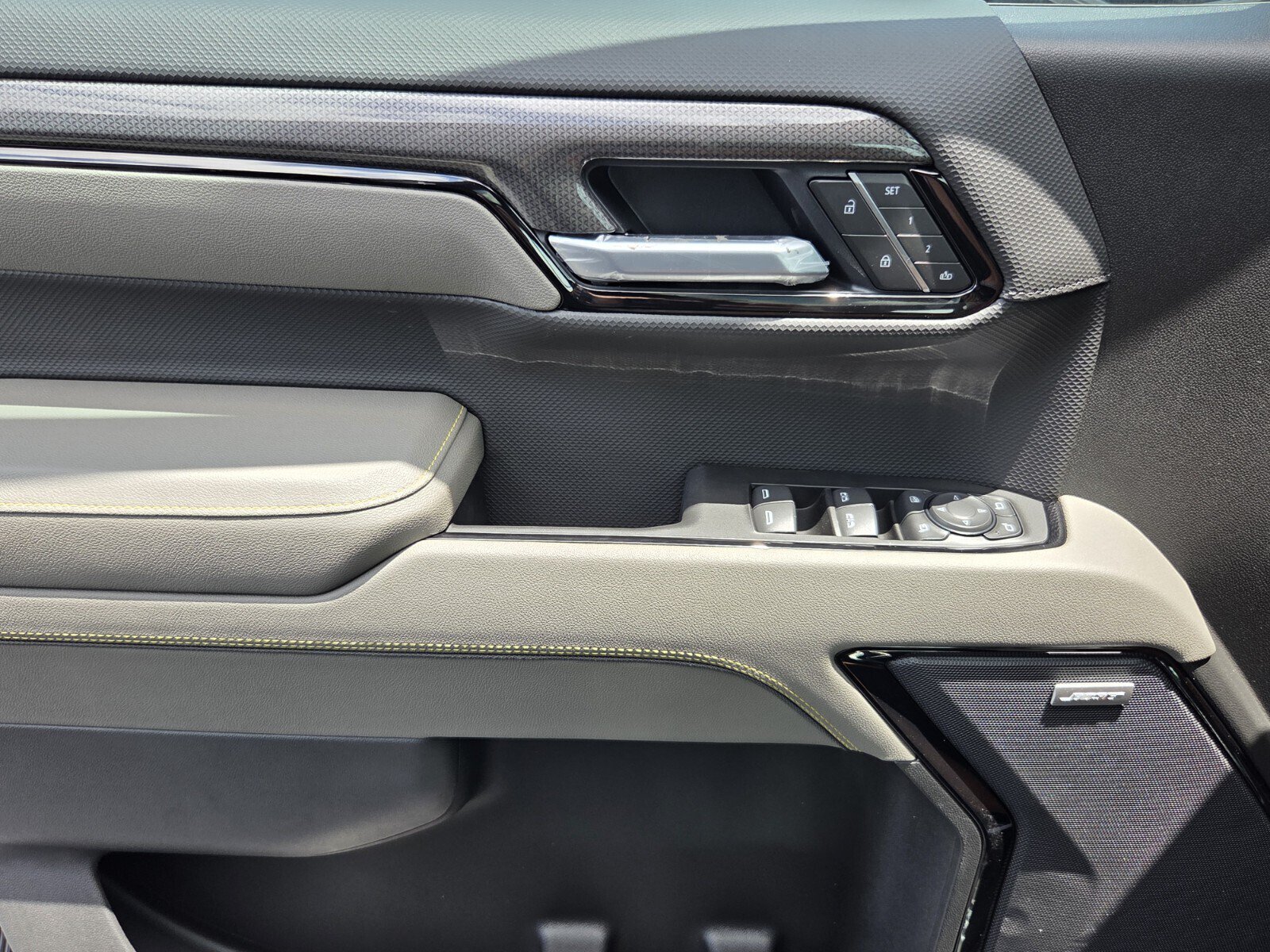 New 2026 Chevrolet Silverado 1500 ZR2 AWD/4WD image 12