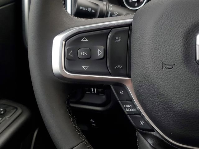 New 2026 RAM 1500 4x4 Crew Cab image 17