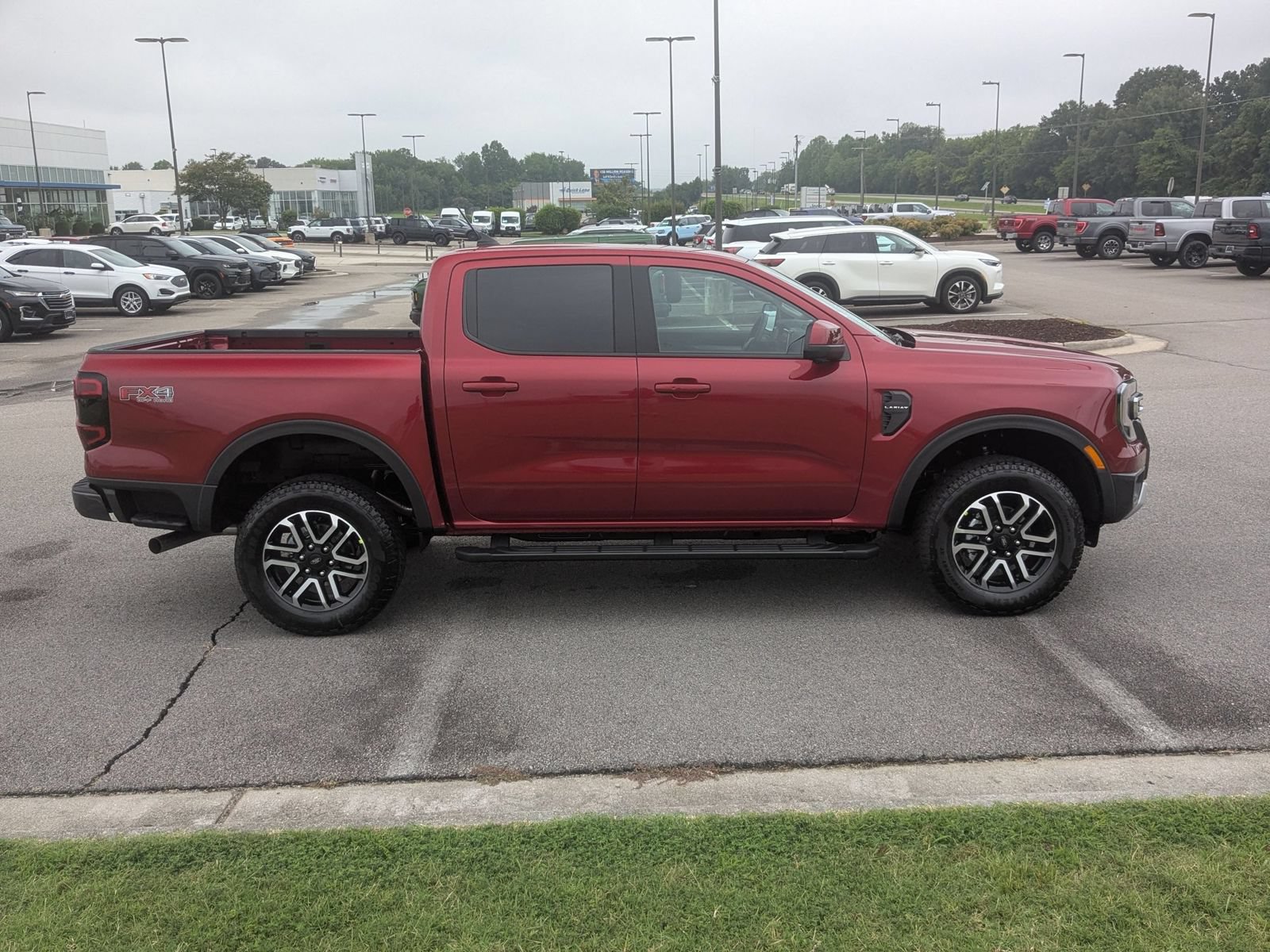 New 2026 Ford Ranger Lariat w/ FX4 Off-Road Package AWD/4WD image 2