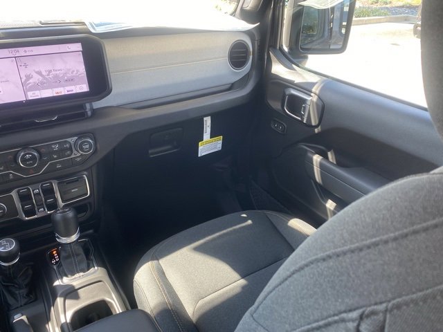 New 2025 Jeep Wrangler Sport S image 34